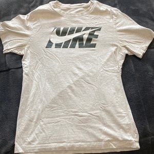 Nike T-Shirt